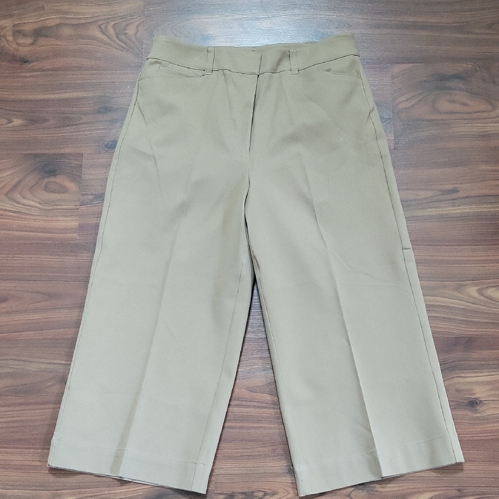 Classic Tan Women's Cropped Pants